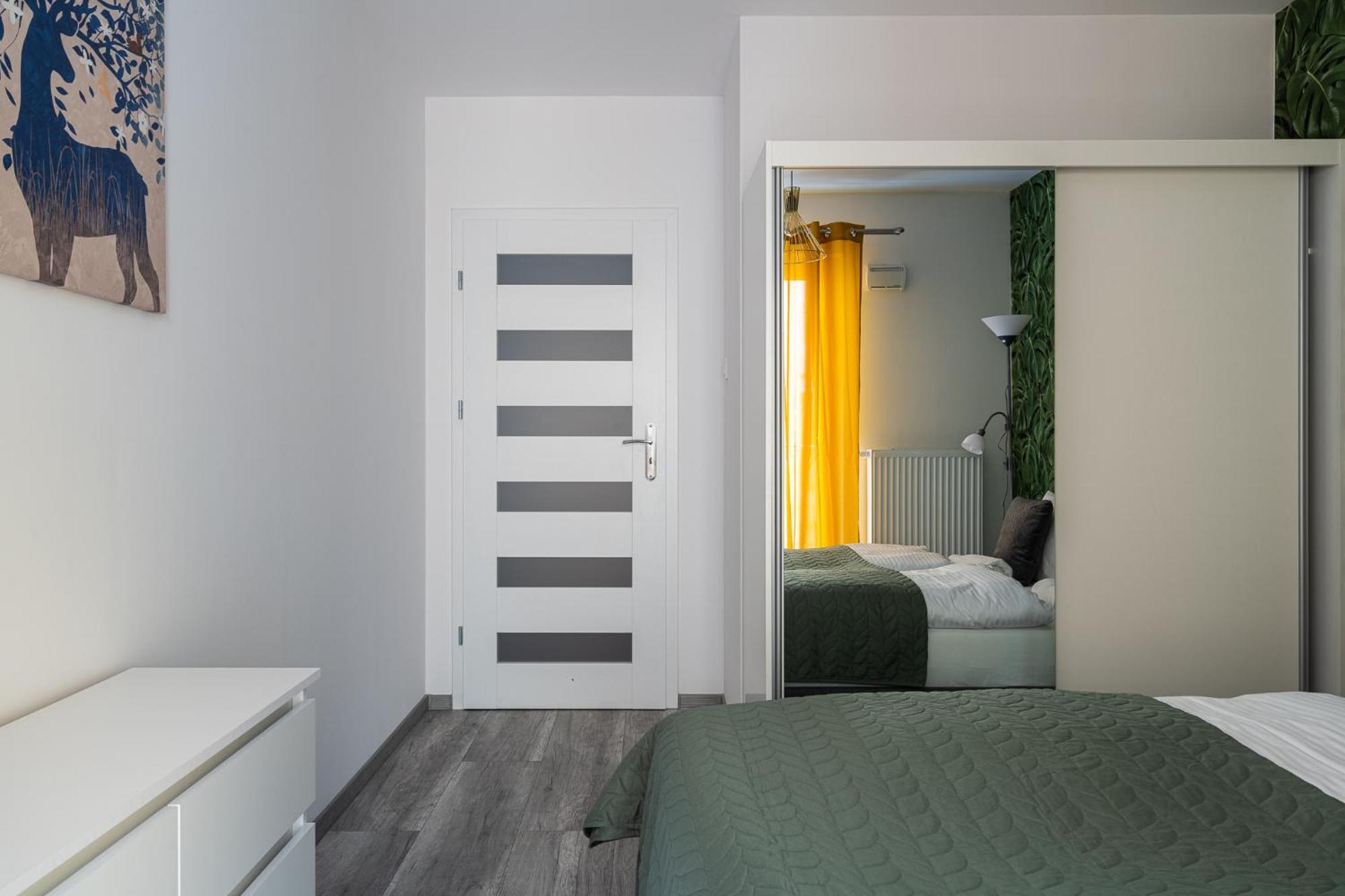 Rentplanet - Apartamenty Ksiecia Witolda Wroclaw Exterior photo
