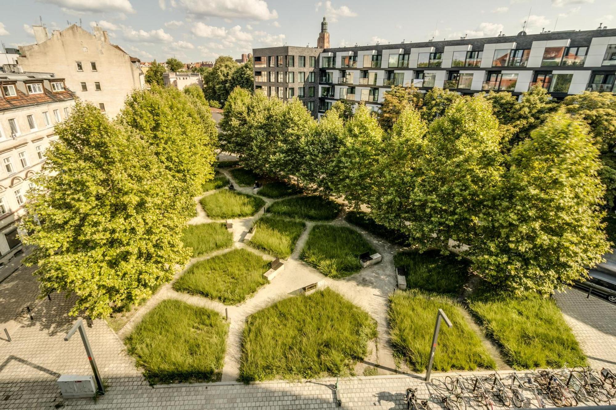 Rentplanet - Apartamenty Ksiecia Witolda Wroclaw Exterior photo