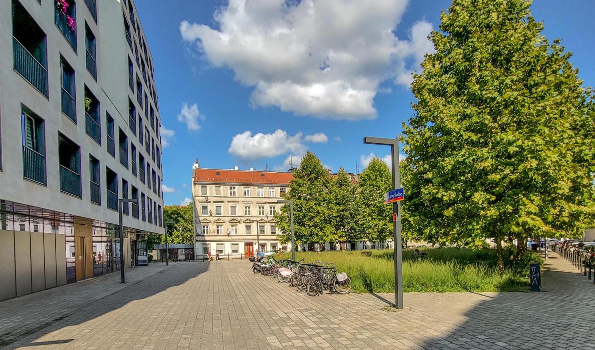 Rentplanet - Apartamenty Ksiecia Witolda Wroclaw Exterior photo
